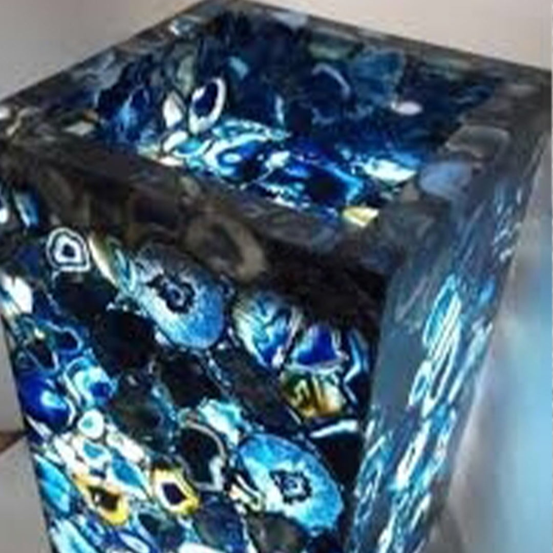 BLUE AGATE TABLE LAMP